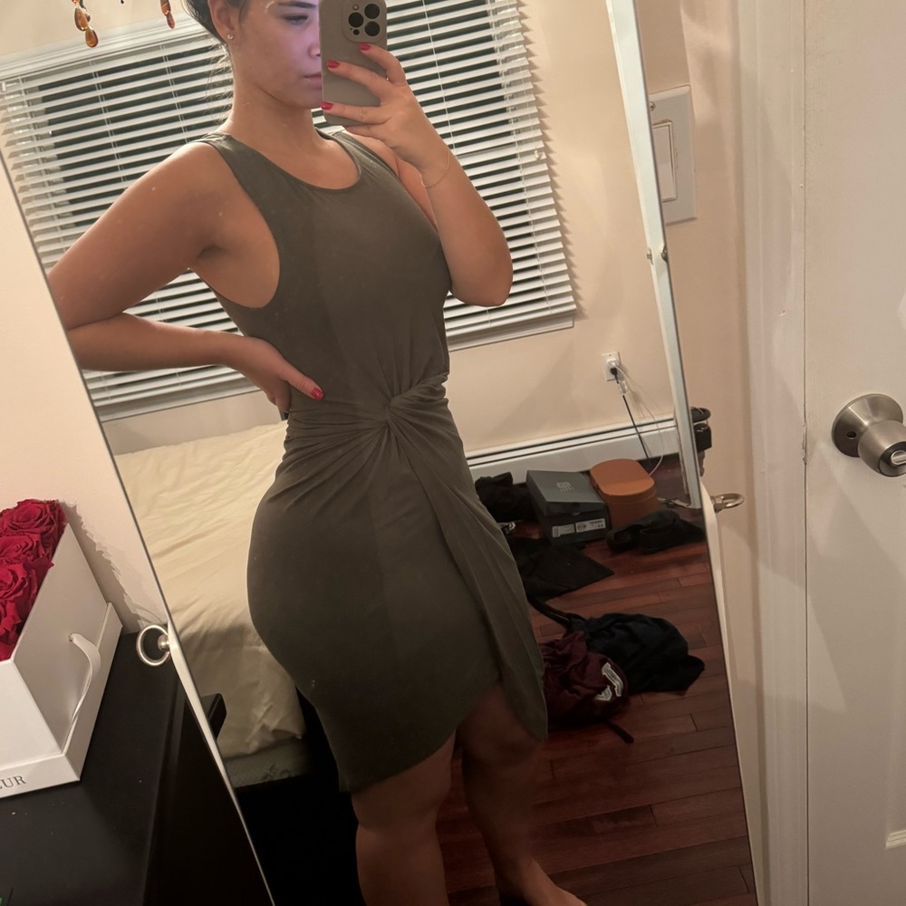 Knot dress